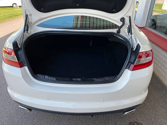 Jaguar XF 7 of 19
