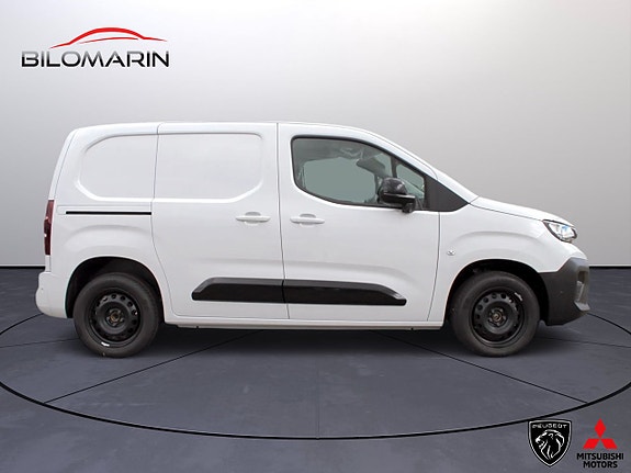Peugeot Partner 2 of 5