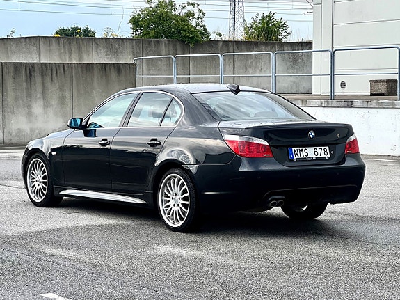 BMW 525 4 of 5
