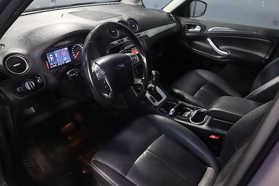 Ford S-MAX 11 of 16