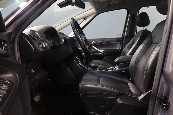 Ford S-MAX 9 of 16