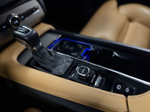 Volvo XC90 18 of 19