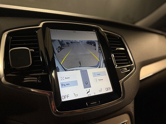 Volvo XC90 19 of 19