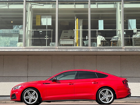 Audi A5 3 of 29