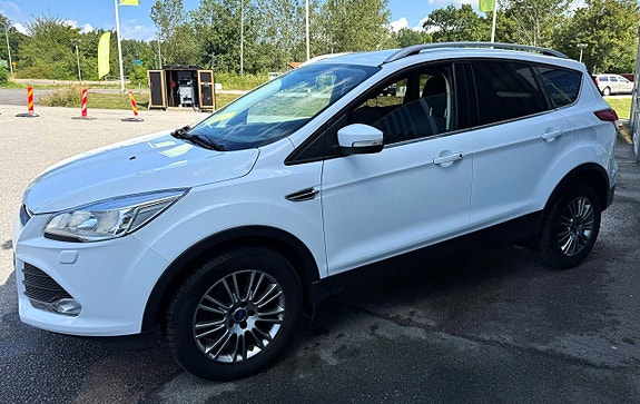 Ford Kuga 6 of 23