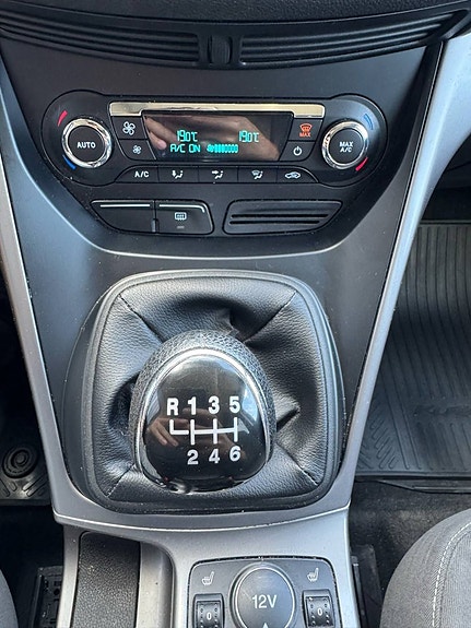 Ford Kuga 21 of 23