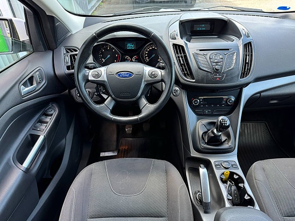 Ford Kuga 13 of 23
