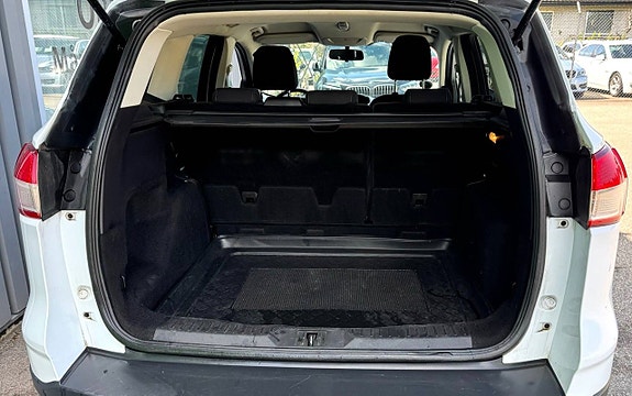Ford Kuga 23 of 23