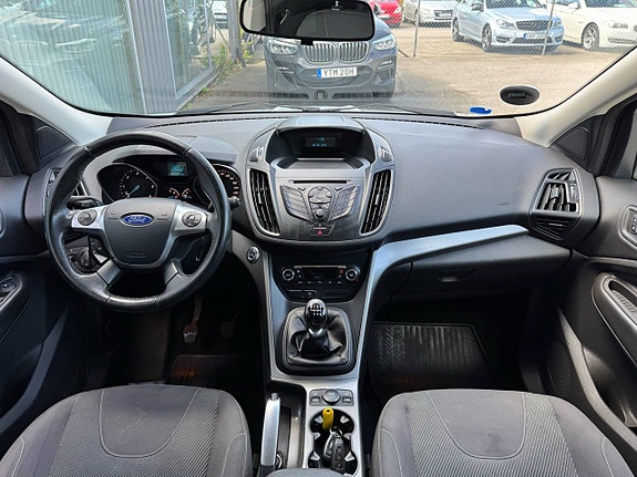 Ford Kuga 12 of 23