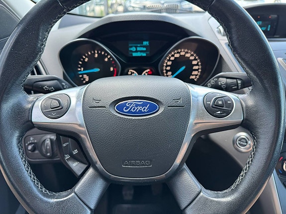 Ford Kuga 19 of 23