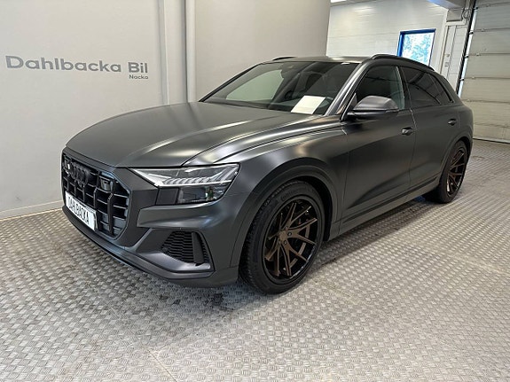 Audi SQ8 2 of 5