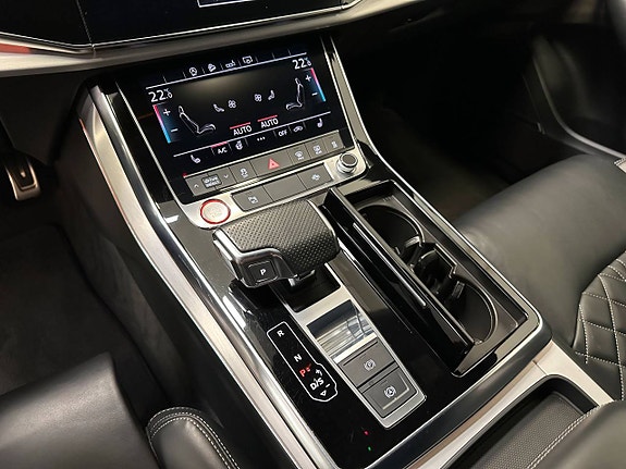 Audi SQ8 9 of 10