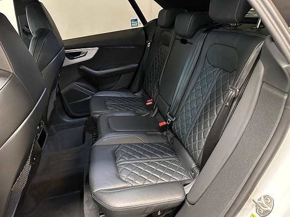 Audi SQ8 10 of 10