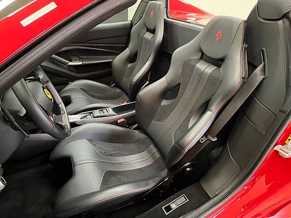 Ferrari F8 Spider 11 of 27