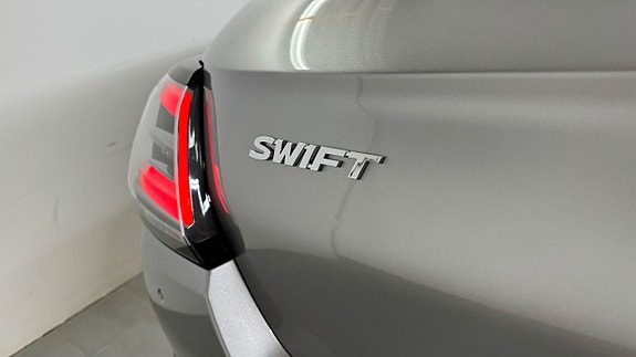 Suzuki Swift 7 of 21