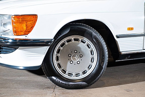 Mercedes-Benz 300 SL 25 of 25