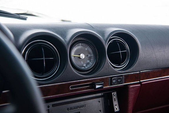 Mercedes-Benz 300 SL 18 of 25