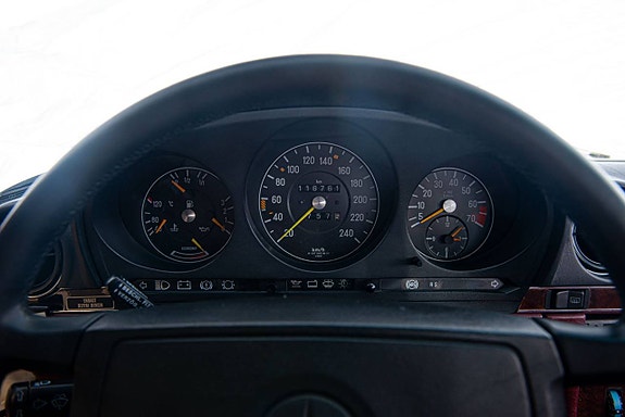 Mercedes-Benz 300 SL 17 of 25