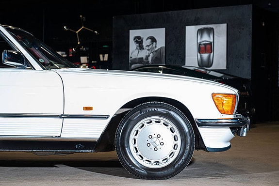 Mercedes-Benz 300 SL 22 of 25