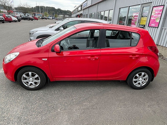 Hyundai i20 4 of 5