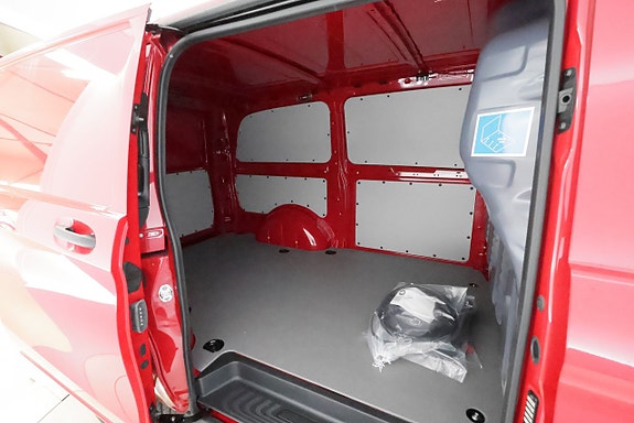 Mercedes-Benz eVito 112 15 of 18