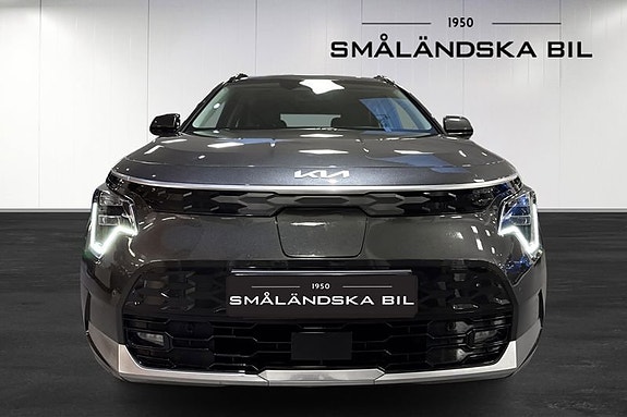 Kia Niro 2 of 5