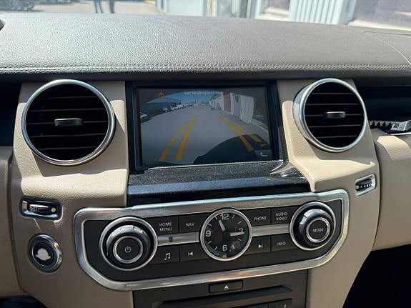 Land Rover Discovery 4 6 of 9