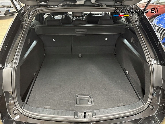 Suzuki Swace 14 of 19