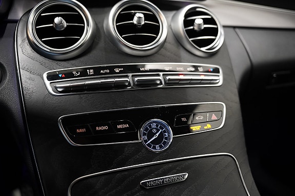 Mercedes-Benz C200 d 14 of 23