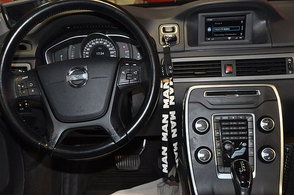 Volvo V70 7 of 27