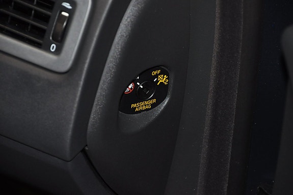 Volvo V70 15 of 27