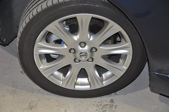 Volvo V70 24 of 28