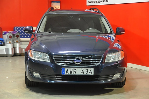 Volvo V70 5 of 28