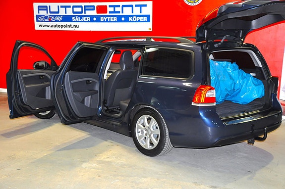 Volvo V70 13 of 27