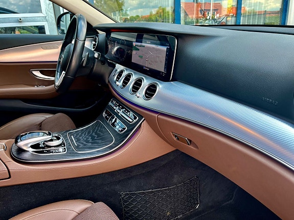 Mercedes-Benz E220 d 7 of 11