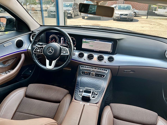 Mercedes-Benz E220 d 9 of 11