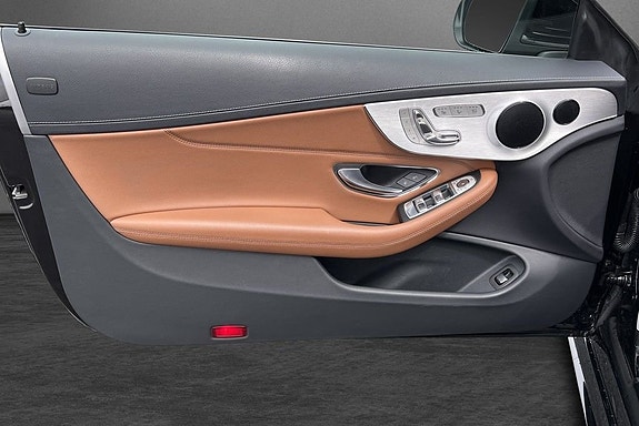 Mercedes-Benz C43 13 of 27