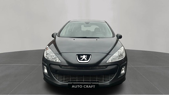 Peugeot 308 2 of 10