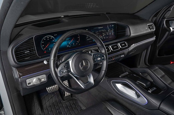 Mercedes-Benz GLS400 d 13 of 30