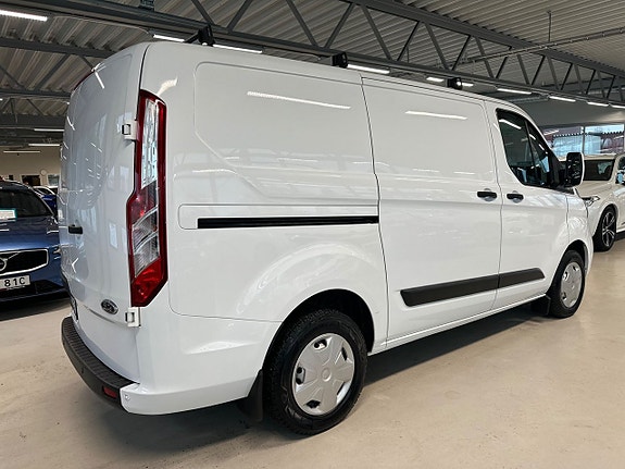 Ford Transit Custom 3 of 5