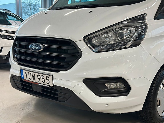 Ford Transit Custom 7 of 25