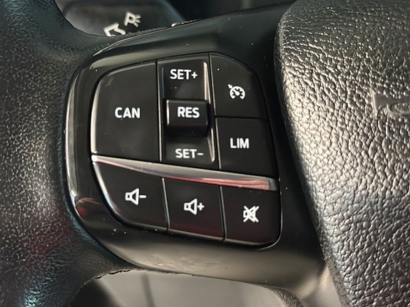Ford Transit Custom 20 of 25