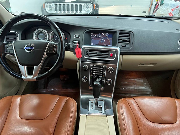 Volvo V60 5 of 21