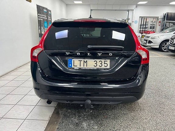 Volvo V60 17 of 21