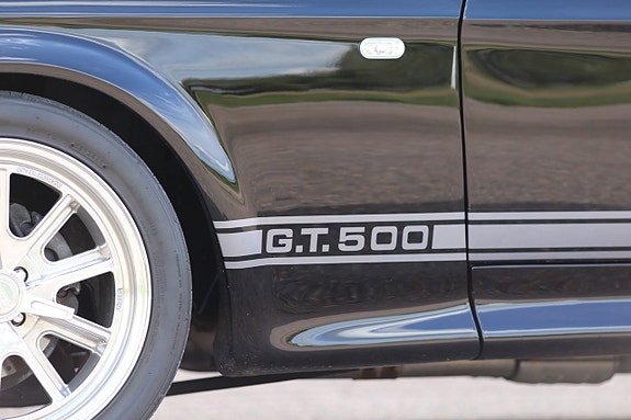 Ford Mustang 12 of 18