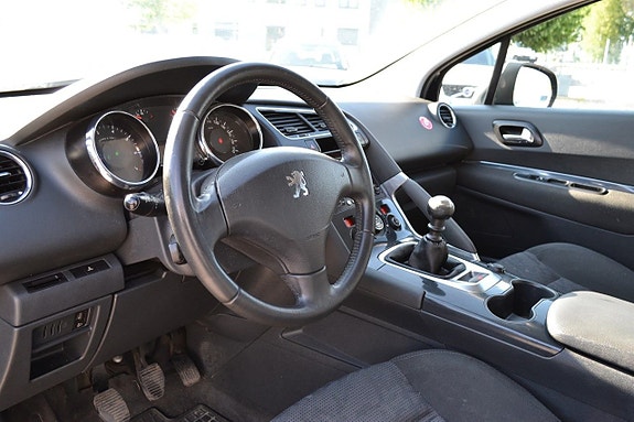 Peugeot 3008 8 of 14