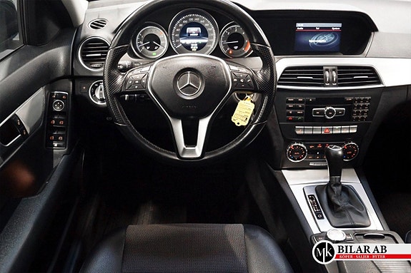 Mercedes-Benz C220 10 of 11