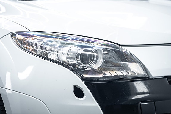 Renault Megane 12 of 30