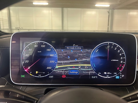 Mercedes-Benz C300 e 23 of 24