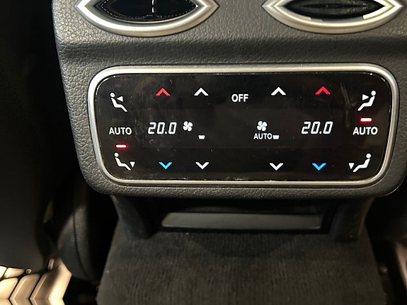 Mercedes-Benz C300 e 22 of 24